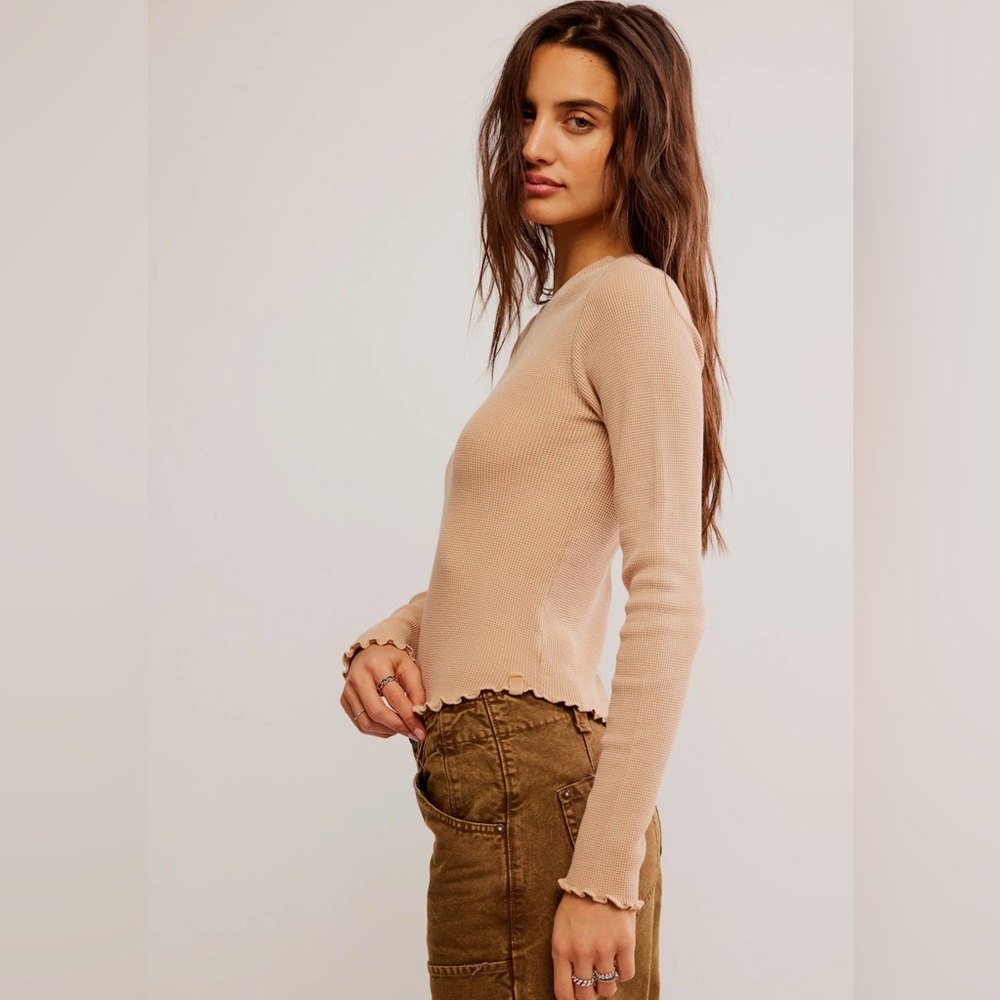 We The Free Easy Does It Tee - Cuban Sand - Picture 3 of 5